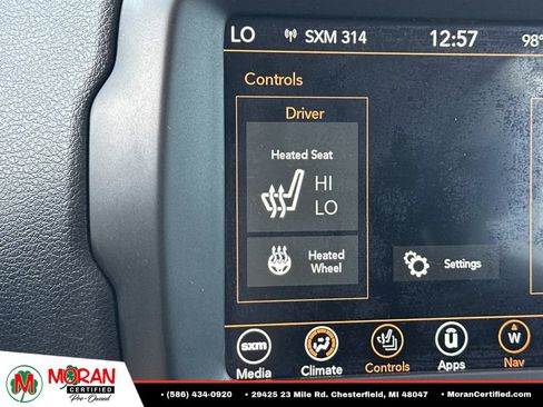 Used 2020 Jeep Renegade Limited w/ UConnect 8.4 Nav Group AWD/4WD image 23