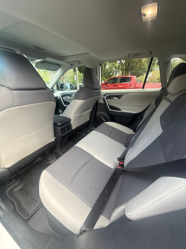 Used 2024 Toyota RAV4 XLE w/ Convenience Package AWD/4WD image 9