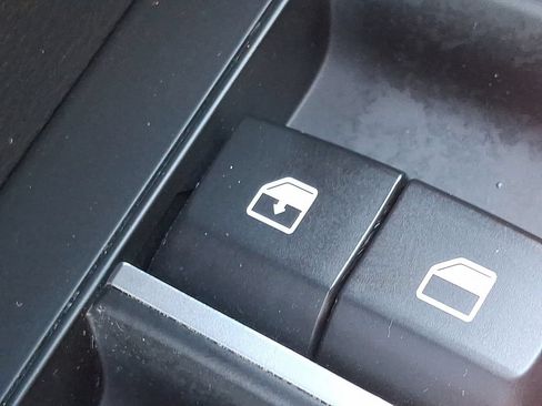 Used 2022 Kia Forte LXS FWD image 25