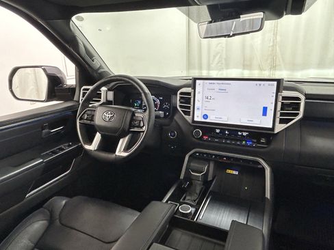 Used 2024 Toyota Tundra Platinum image 11