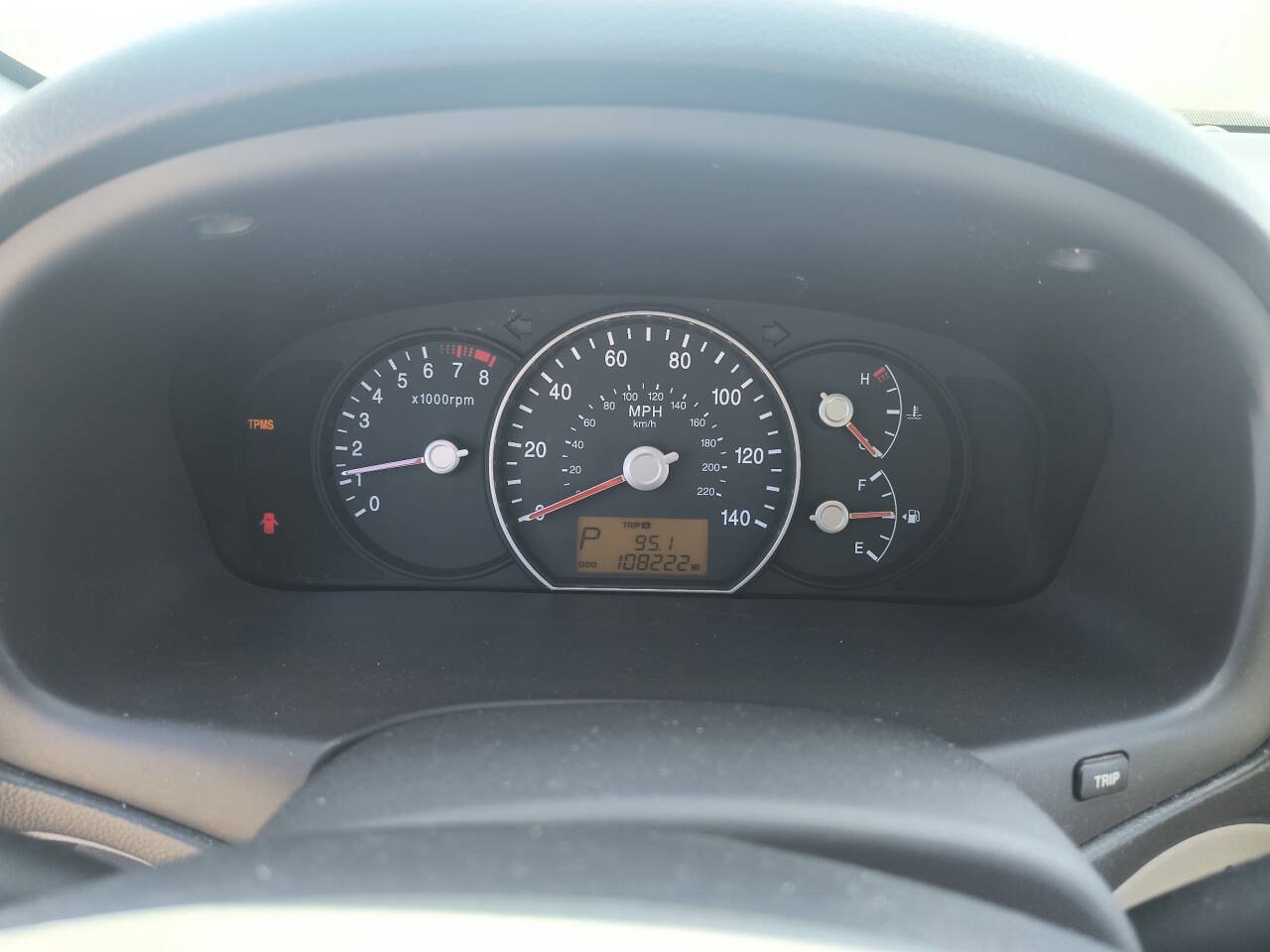 Used 2008 Kia Rondo FWD image 37