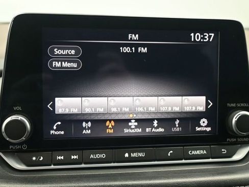 Used 2023 Nissan Rogue S AWD/4WD image 11