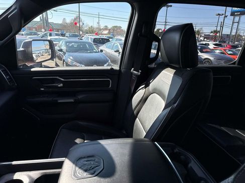 Used 2024 RAM 1500 Laramie image 17