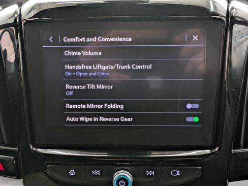 Used 2023 Chevrolet Traverse Premier w/ Redline Edition image 12