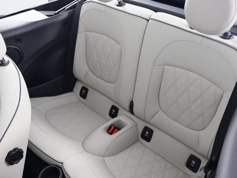 Used 2024 MINI Cooper S w/ Signature Upholstery Package FWD image 12