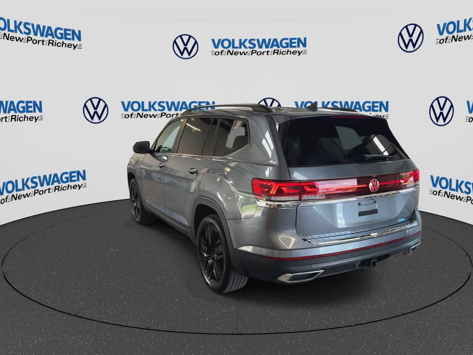 Used 2024 Volkswagen Atlas SE FWD image 6