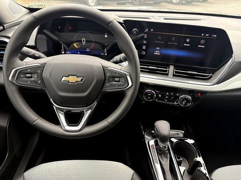 New 2026 Chevrolet Trax LT w/ LT Convenience Package image 12