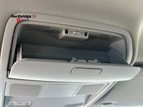 Used 2017 Volkswagen Tiguan Limited w/ Premium Package image 33