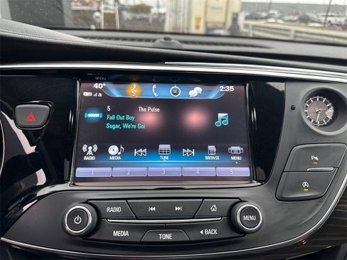 Used 2020 Buick Envision Essence image 17