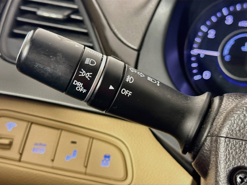 Used 2016 Hyundai Azera FWD image 12