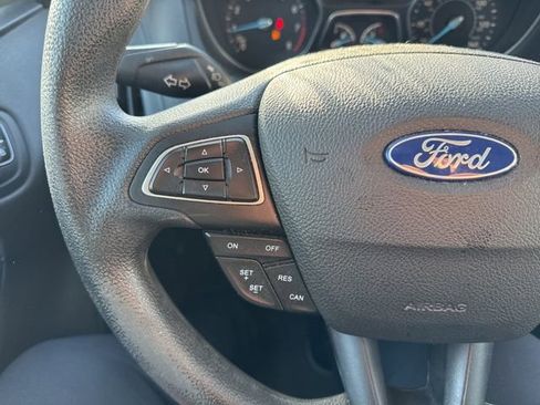 Used 2018 Ford Focus SE image 16