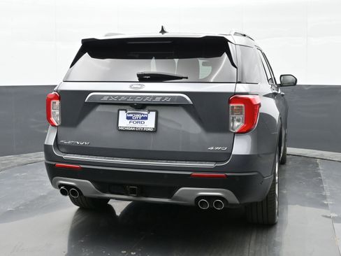Used 2022 Ford Explorer Platinum w/ Equipment Group 601A image 7