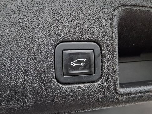 Used 2019 GMC Terrain SLT w/ Preferred Package AWD/4WD image 25