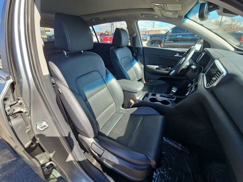 Used 2022 Kia Sportage EX AWD/4WD image 17