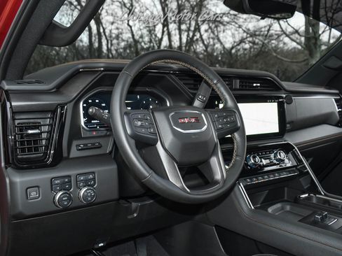 Used 2024 GMC Sierra 2500 AT4 w/ AT4 Premium Plus Package image 8