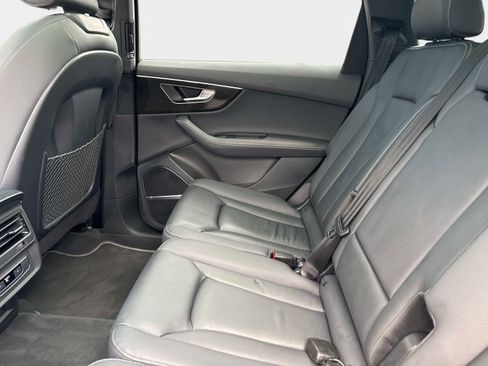 Certified 2025 Audi Q7 3.0T Premium Plus AWD/4WD image 13
