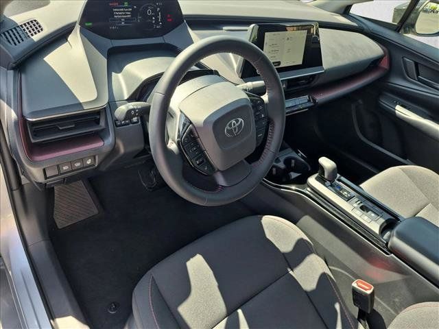 Used 2026 Toyota Prius Plug-In Hybrid FWD image 10