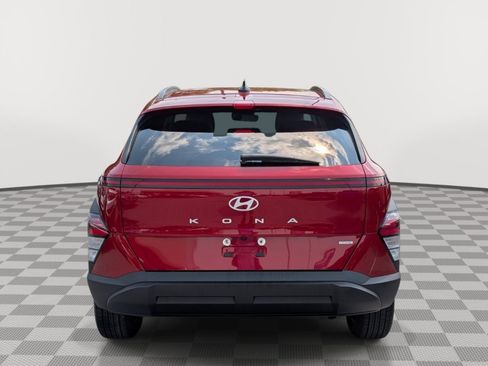 Used 2025 Hyundai Kona SEL AWD/4WD image 4