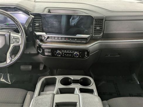 Used 2025 Chevrolet Silverado 1500 LT image 27