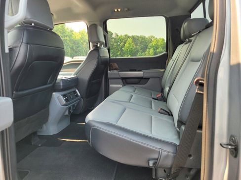 Used 2022 Ford F150 Lariat w/ Equipment Group 502A High image 6