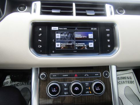 Used 2016 Land Rover Range Rover Sport HSE image 12