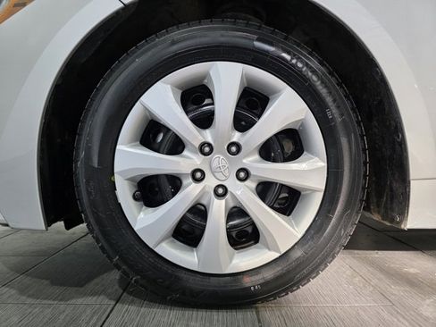 Used 2023 Toyota Corolla LE image 22