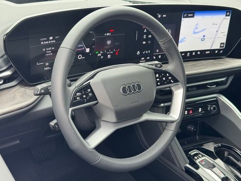 New 2025 Audi Q5 Premium Plus image 16