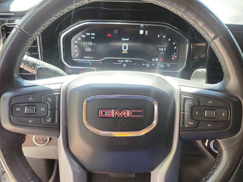 Used 2022 GMC Sierra 1500 SLT w/ SLT Premium Plus Package AWD/4WD image 39