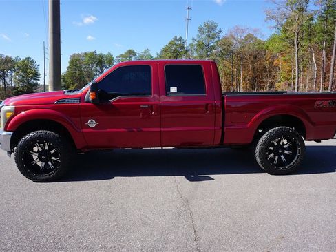 Used 2015 Ford F250 Lariat w/ Lariat Interior Package image 20
