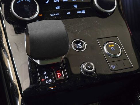 Used 2023 Land Rover Range Rover Sport SE Dynamic image 36