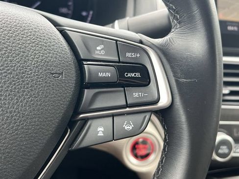 Used 2019 Honda Accord Touring image 30
