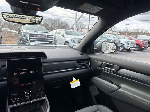 New 2026 GMC Terrain AT4 w/ Technology Package II image 15