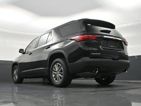 Used 2023 Chevrolet Traverse LT FWD image 26