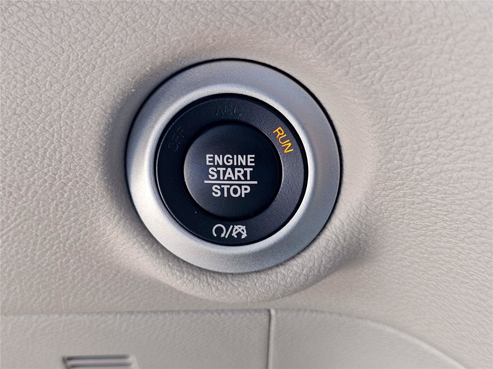 Used 2022 Chrysler Pacifica Touring-L FWD image 23