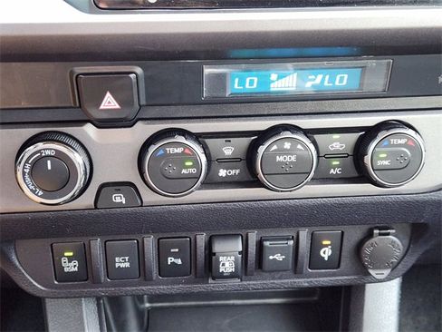 Used 2021 Toyota Tacoma TRD Off-Road w/ Technology Package image 14