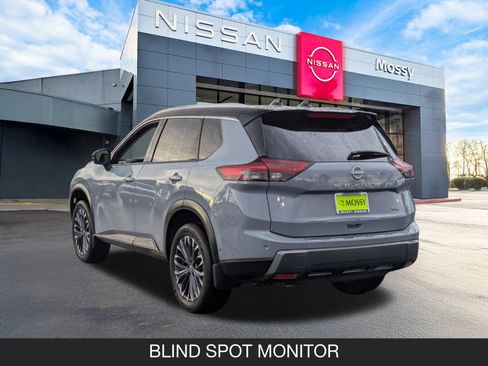 Certified 2025 Nissan Rogue SL w/ Tech Package image 7