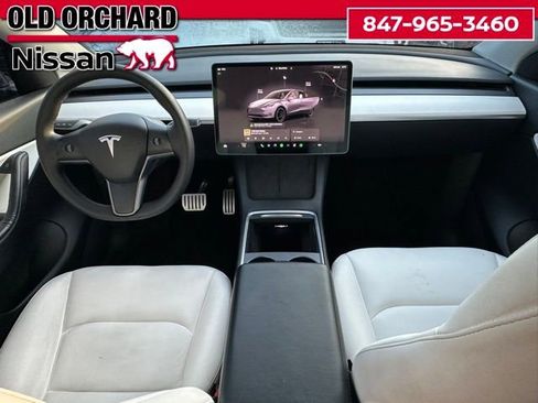 Used 2022 Tesla Model Y Performance image 14