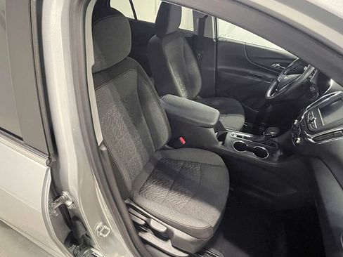 Used 2022 Chevrolet Equinox LT image 29