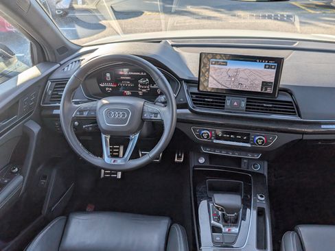 Used 2022 Audi SQ5 Prestige AWD/4WD image 18