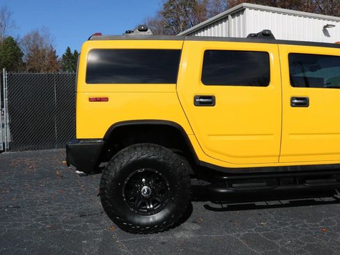 Used 2003 HUMMER H2 Base 4dr 4WD SUV w/ Preferred Equipment Group image 11