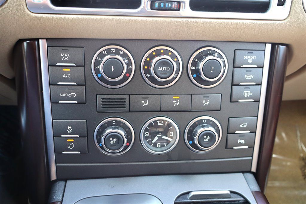 Used 2011 Land Rover Range Rover HSE LUX AWD/4WD image 29