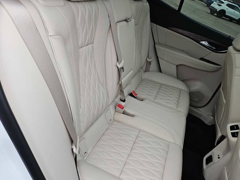 Certified 2021 Buick Envision Avenir w/ Technology Package II image 20