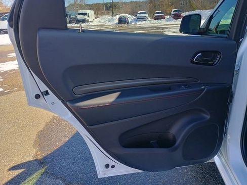 Used 2024 Dodge Durango GT image 19