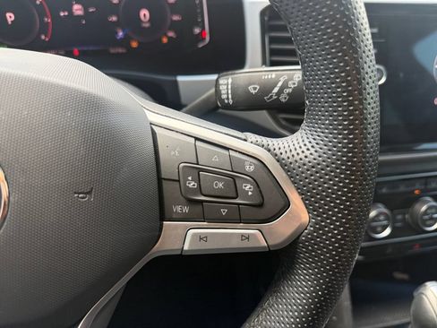 Used 2023 Volkswagen Atlas Cross Sport SEL R-Line AWD/4WD image 22