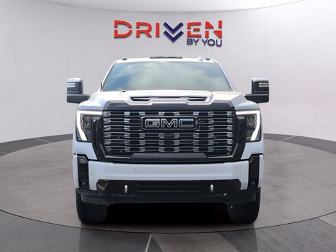 New 2026 GMC Sierra 2500 Denali Ultimate image 9