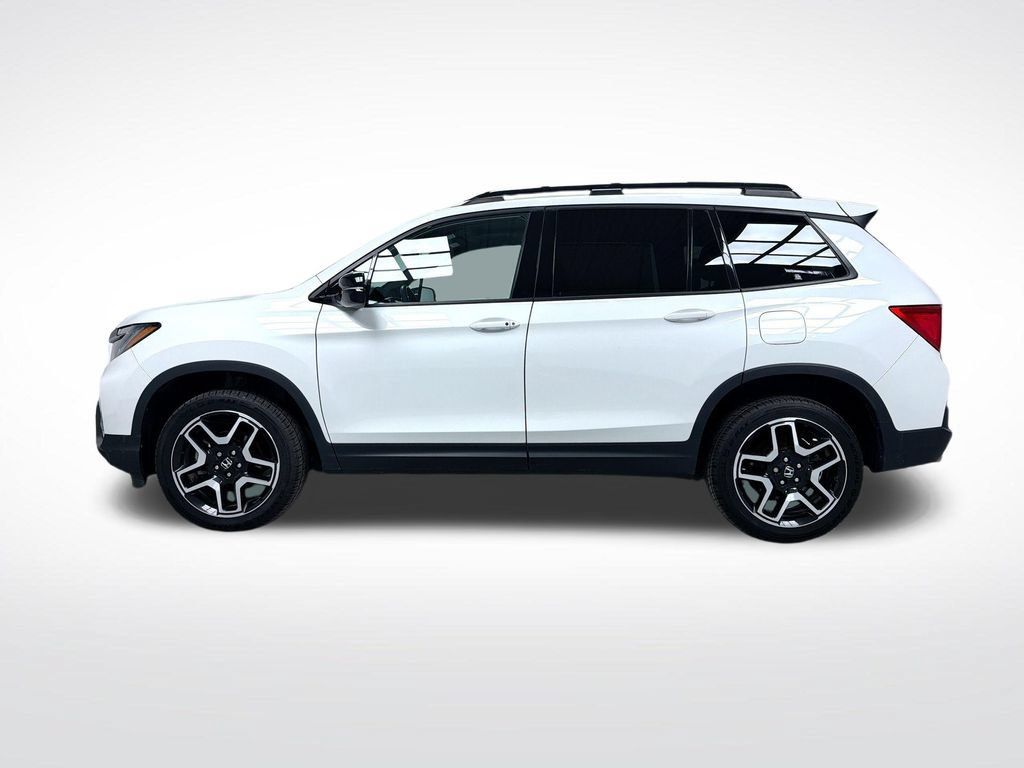 Used 2023 Honda Passport Elite image 11
