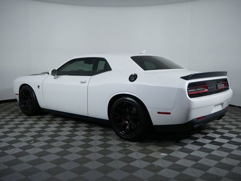 Used 2016 Dodge Challenger SRT Hellcat image 6