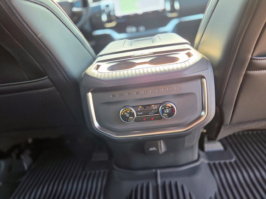 New 2026 Ford Expedition Max Platinum w/ Stealth Appearance Package AWD/4WD image 12