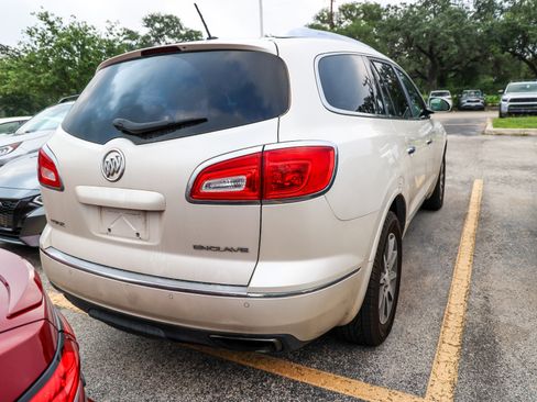 Used 2014 Buick Enclave Leather w/ Trailering Provision Package FWD image 8