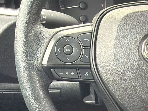 Used 2023 Toyota Corolla LE image 20